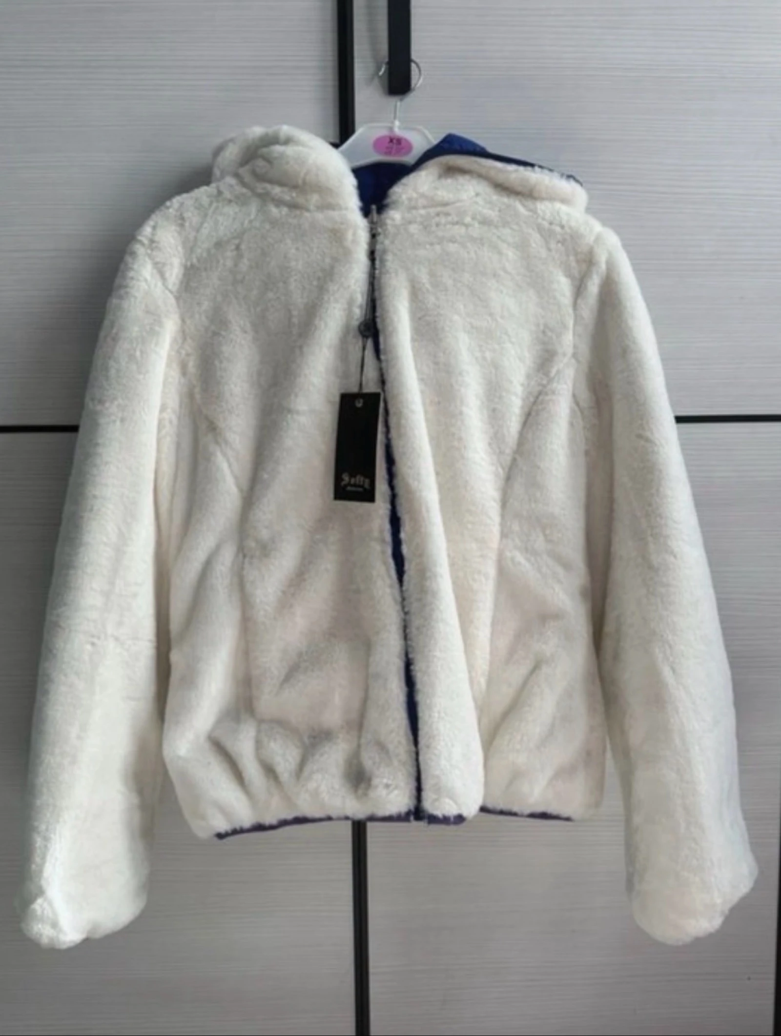 Jaqueta acolchoada reversível azul e pelo branco G – photo 3